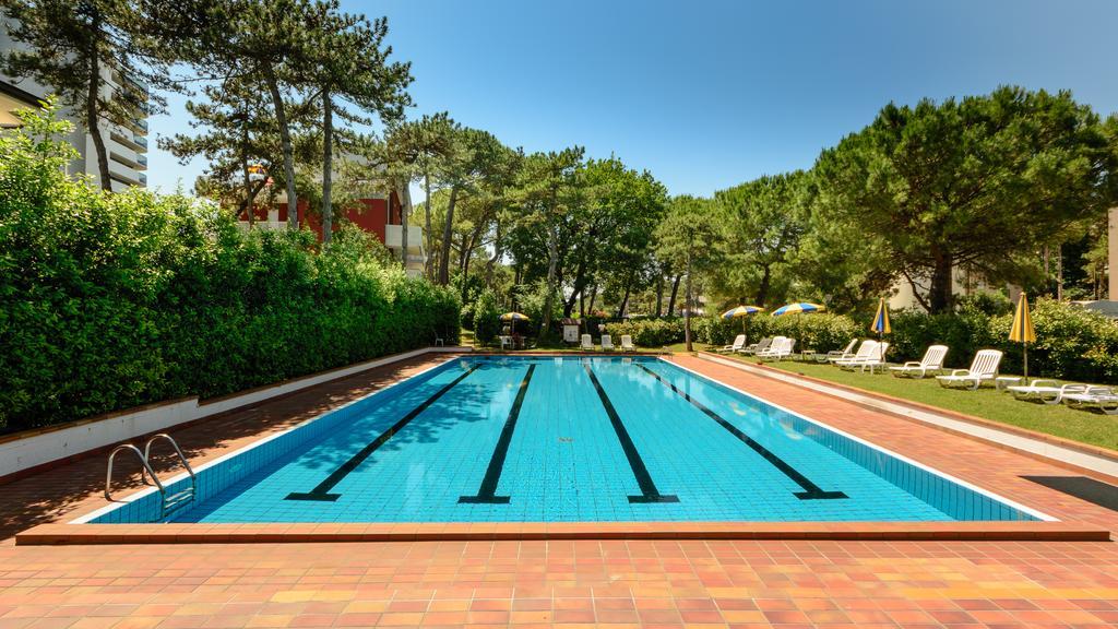 Appartamenti Vacanza Albatros Lignano Sabbiadoro Esterno foto