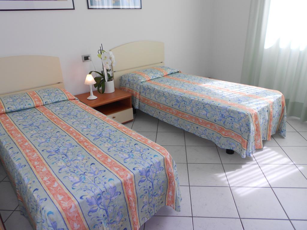 Appartamenti Vacanza Albatros Lignano Sabbiadoro Esterno foto